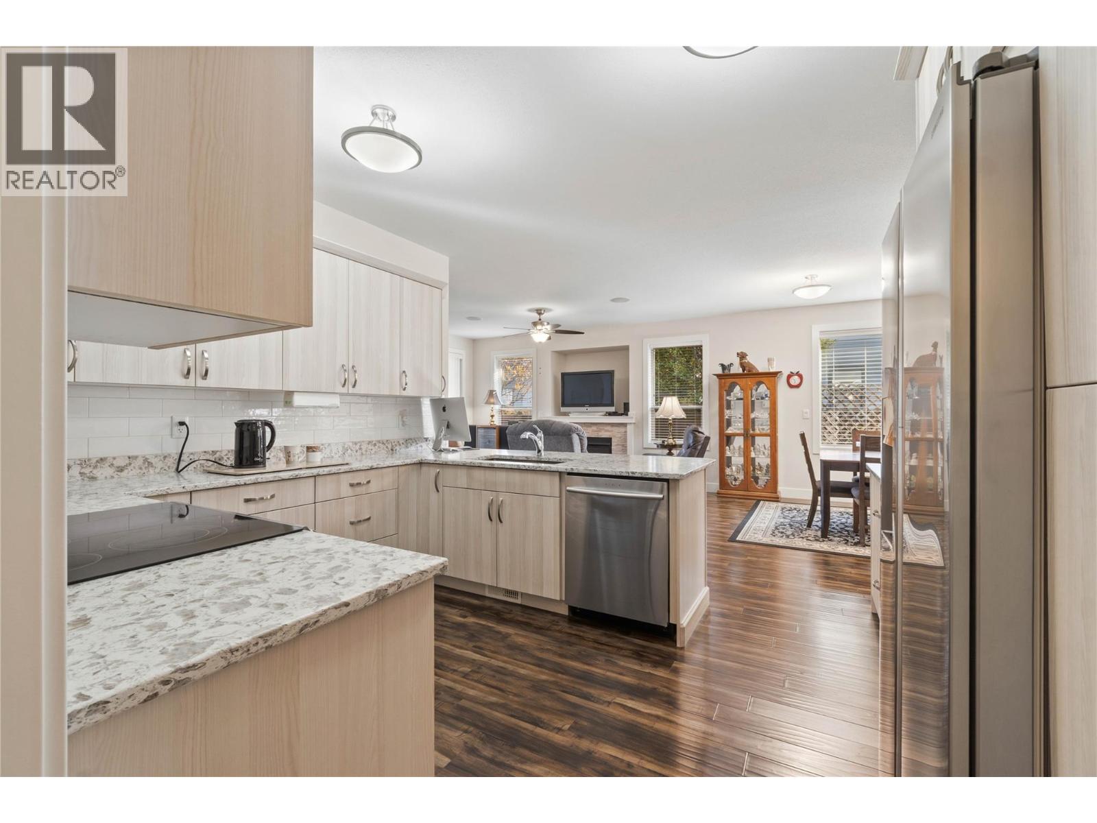 710 Hayward Place, Kamloops, British Columbia  V2B 0G1 - Photo 14 - 10404071