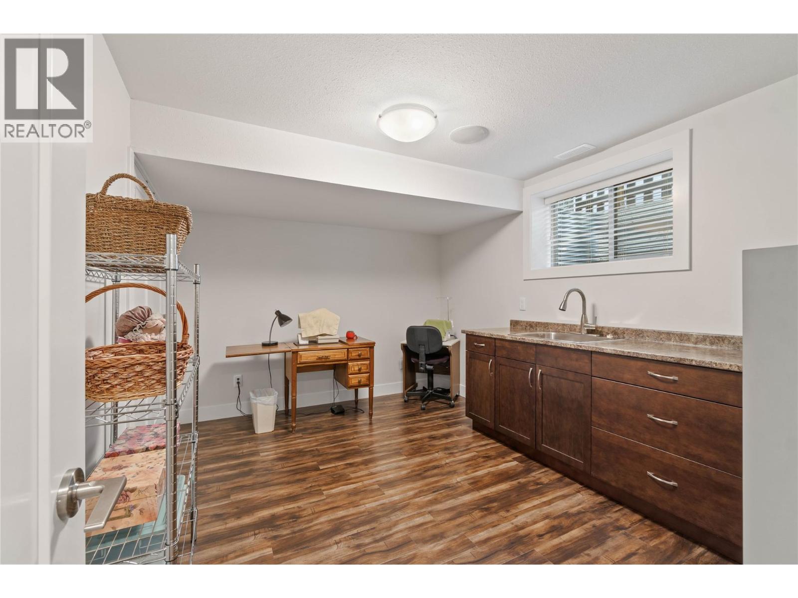 710 Hayward Place, Kamloops, British Columbia  V2B 0G1 - Photo 30 - 10404071