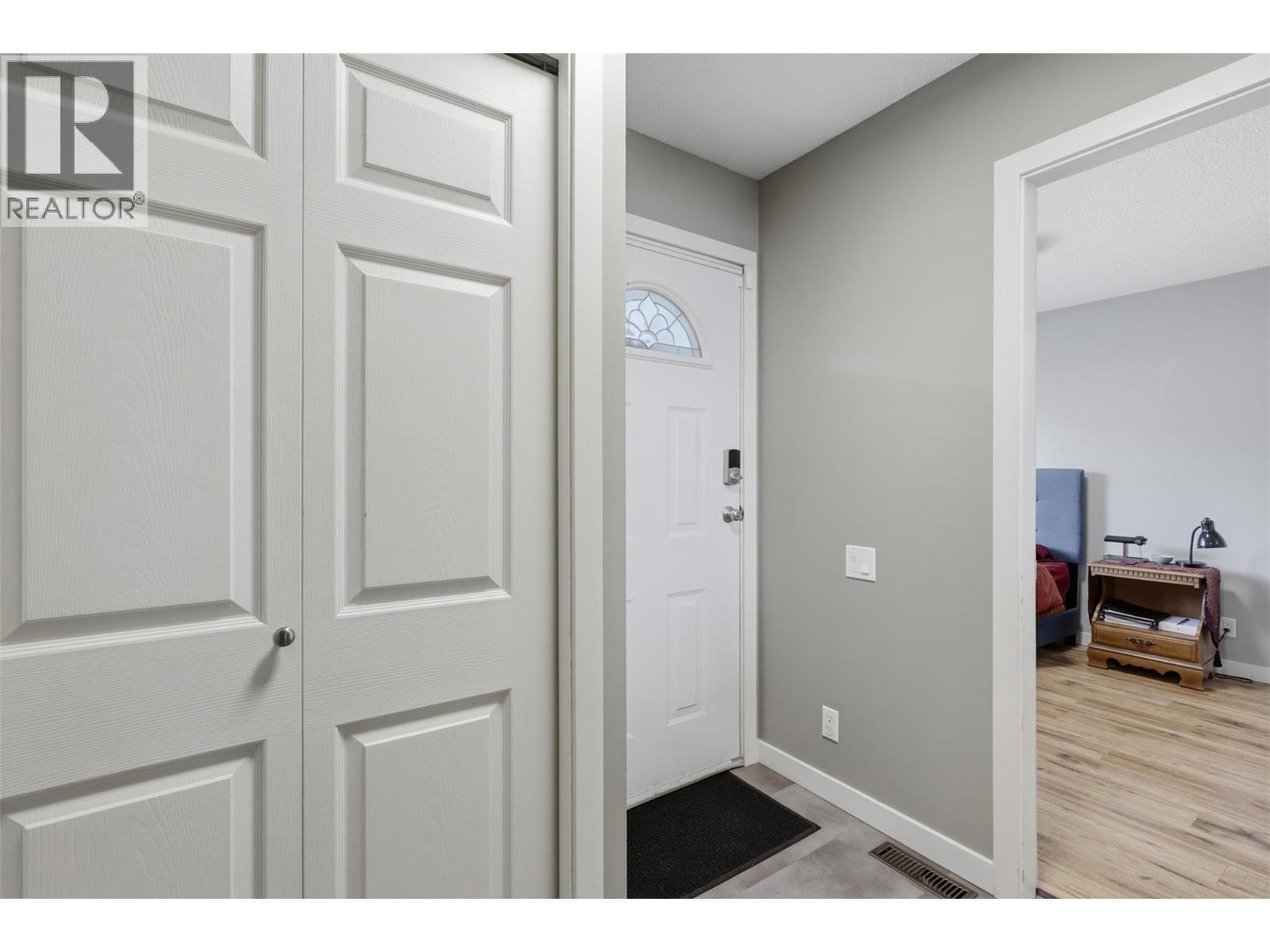 1780 Springview Place Unit# 309, Kamloops, British Columbia  V2E 1C8 - Photo 4 - 10404034