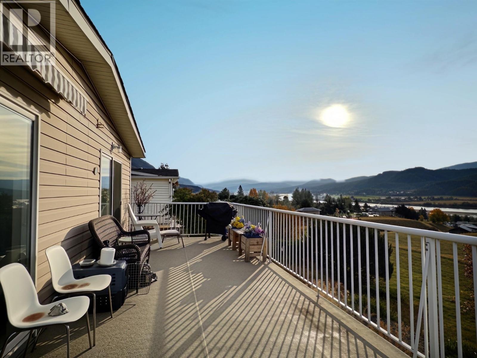 3099 Shuswap  E Road Unit# 6, Kamloops, British Columbia  V2H 1T7 - Photo 4 - 10404080