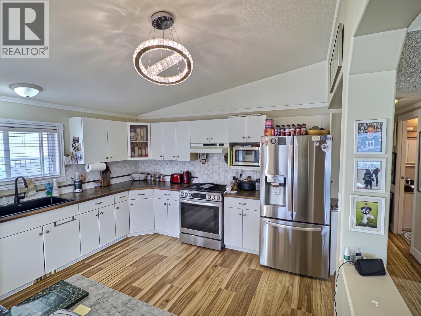 3099 Shuswap  E Road Unit# 6, Kamloops, British Columbia  V2H 1T7 - Photo 8 - 10404080
