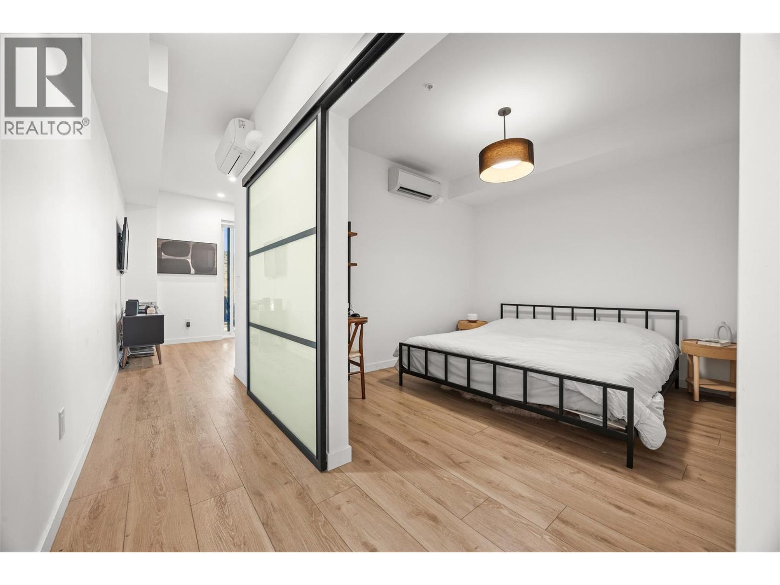 660 Cawston Avenue Unit# 311, Kelowna, British Columbia  V1Y 9M1 - Photo 3 - 10403409