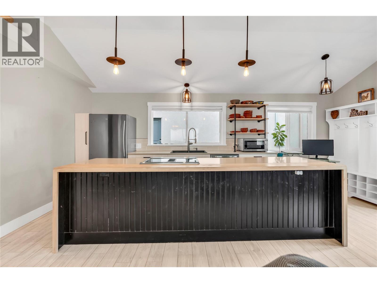 448 Caribou Street, Penticton, British Columbia  V2A 5W6 - Photo 14 - 10404083