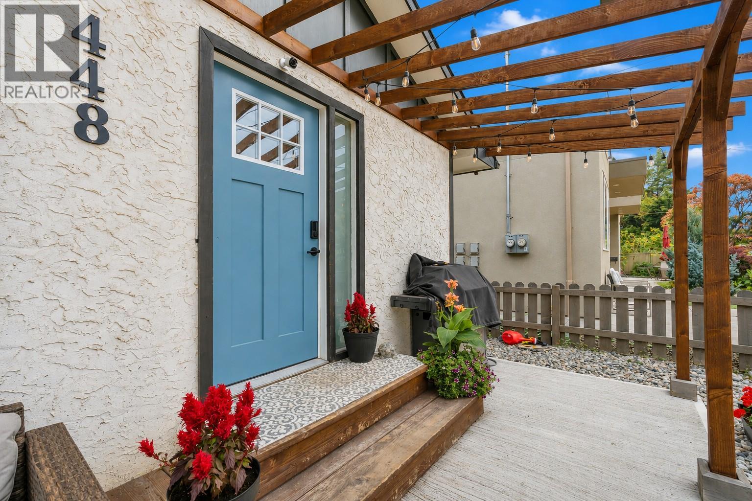 448 Caribou Street, Penticton, British Columbia  V2A 5W6 - Photo 4 - 10404083
