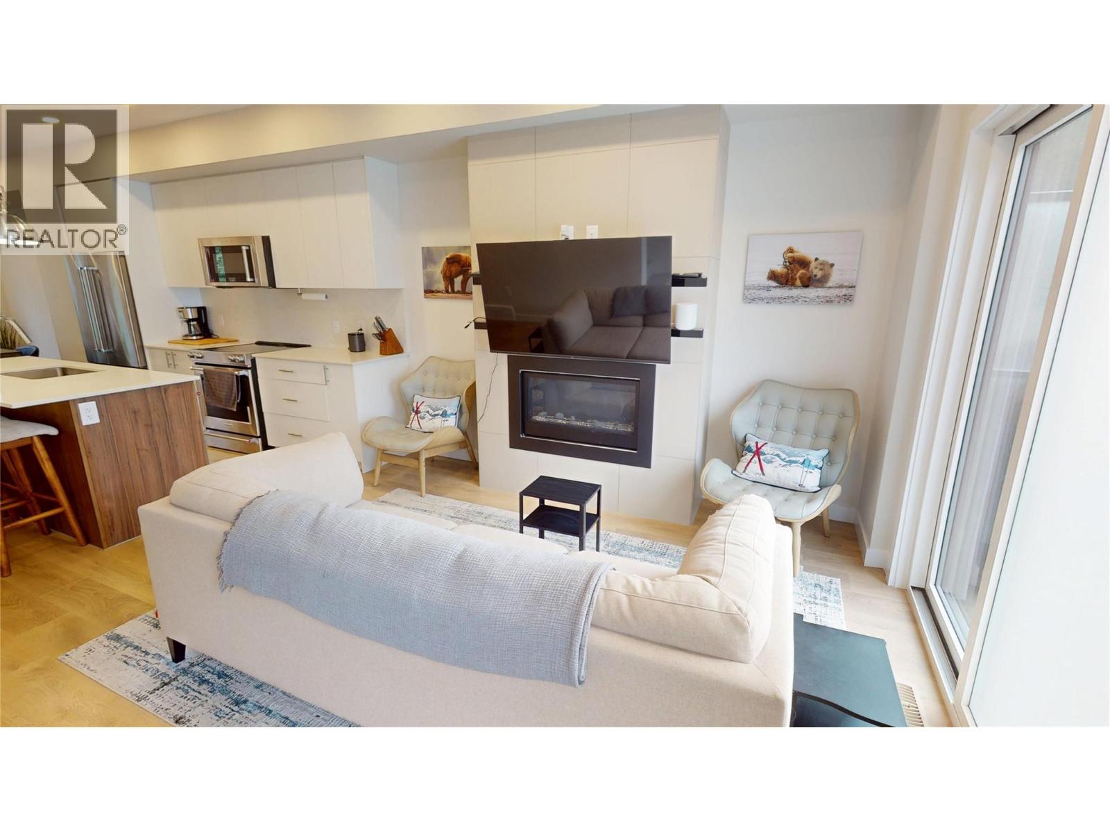 2116 Panorama Drive Unit# 203, Panorama, British Columbia  V0A 1T0 - Photo 6 - 10404050