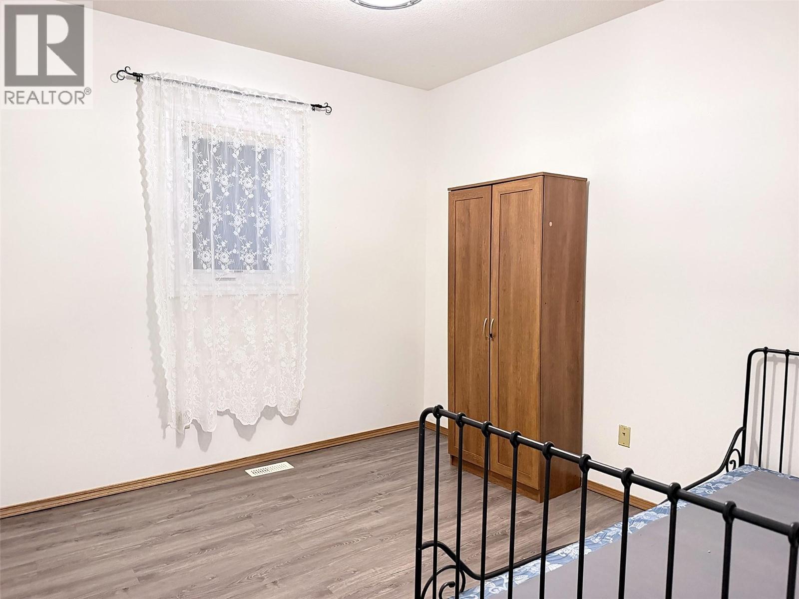527 16th Street S, Cranbrook, British Columbia  V1C 5V4 - Photo 33 - 10404039