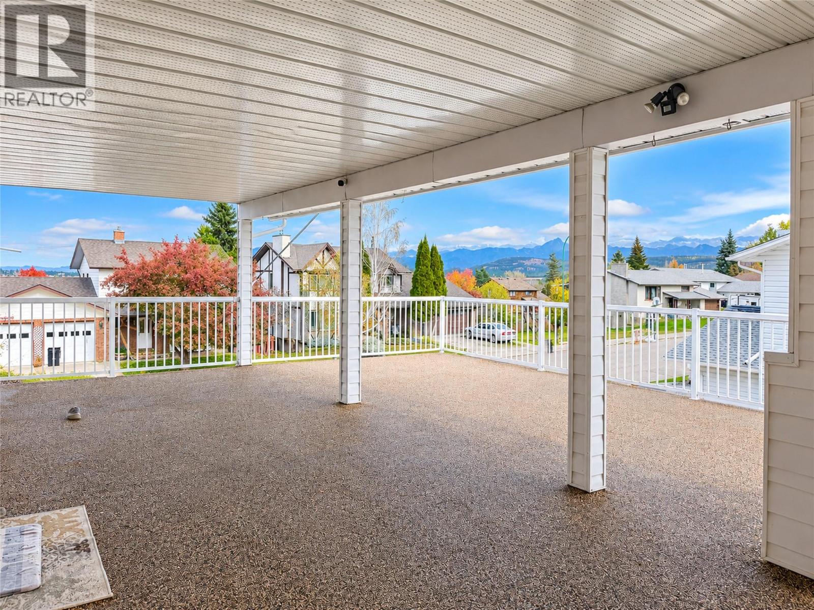 527 16th Street S, Cranbrook, British Columbia  V1C 5V4 - Photo 4 - 10404039