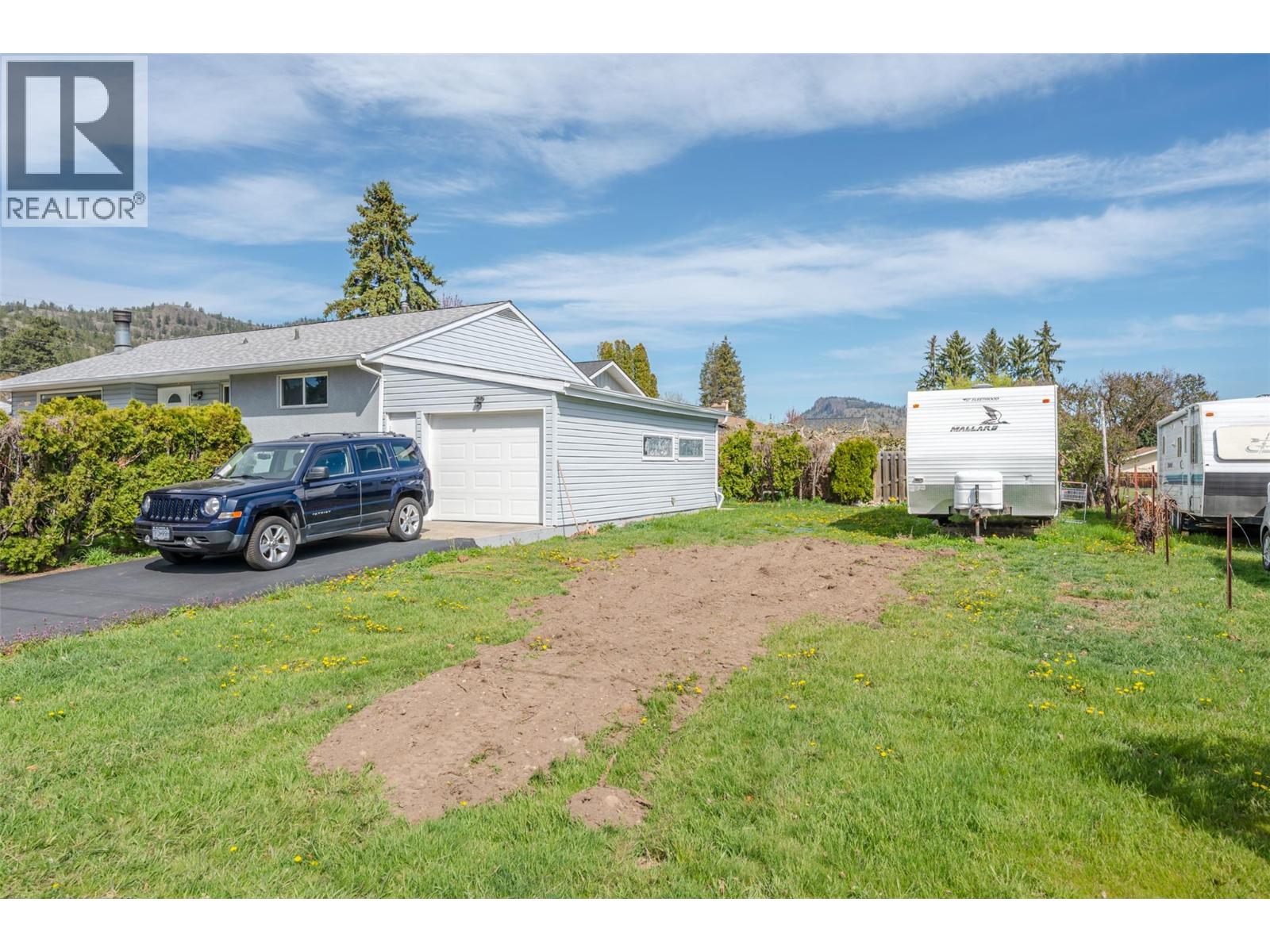 12401 Ward Street, Summerland, British Columbia  V0H 1Z0 - Photo 2 - 10404009