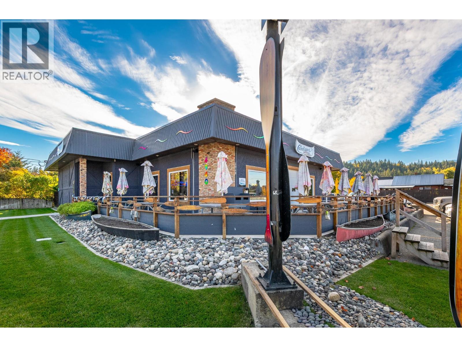 4760 Canoe Beach Drive Drive Ne, Salmon Arm, British Columbia  V0E 1K0 - Photo 45 - 10403947