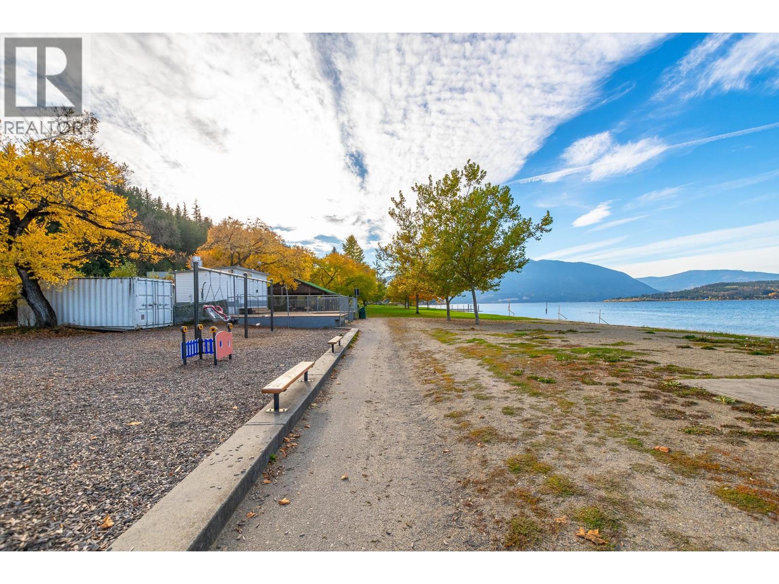 4760 Canoe Beach Drive Drive Ne, Salmon Arm, British Columbia  V0E 1K0 - Photo 48 - 10403947