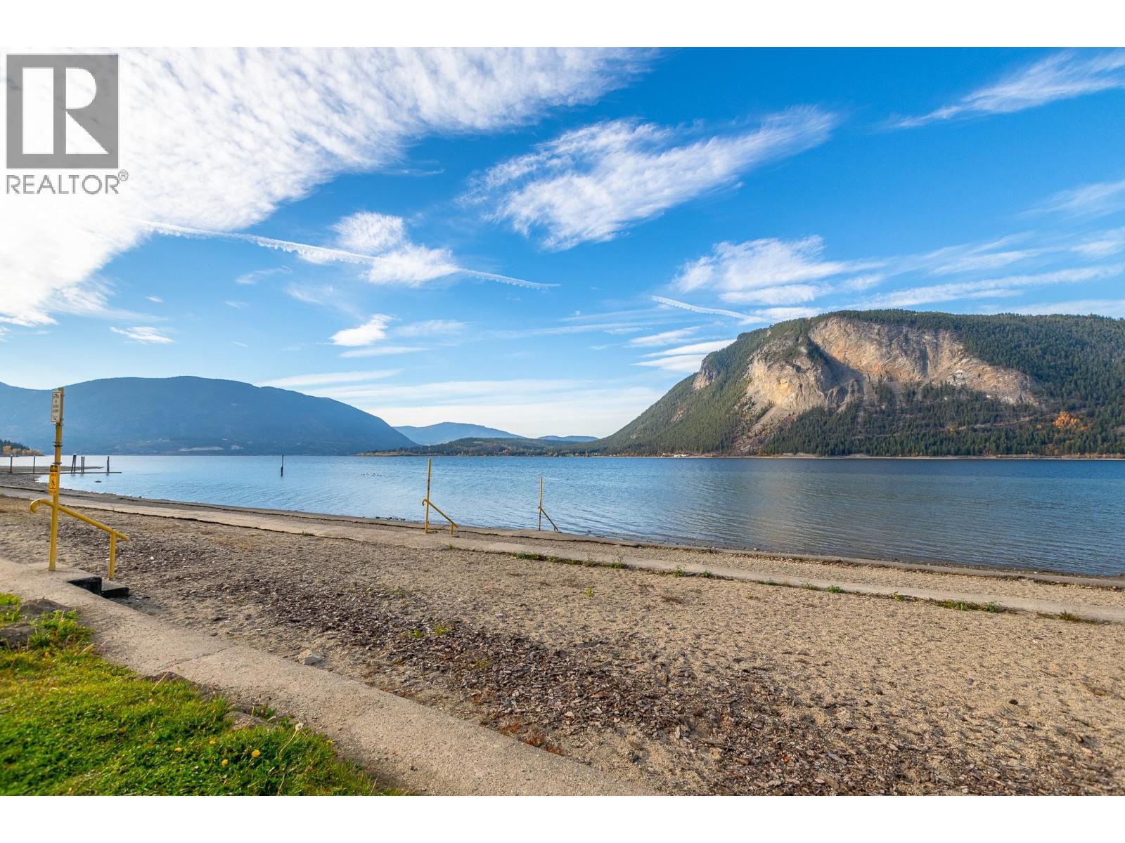 4760 Canoe Beach Drive Drive Ne, Salmon Arm, British Columbia  V0E 1K0 - Photo 51 - 10403947