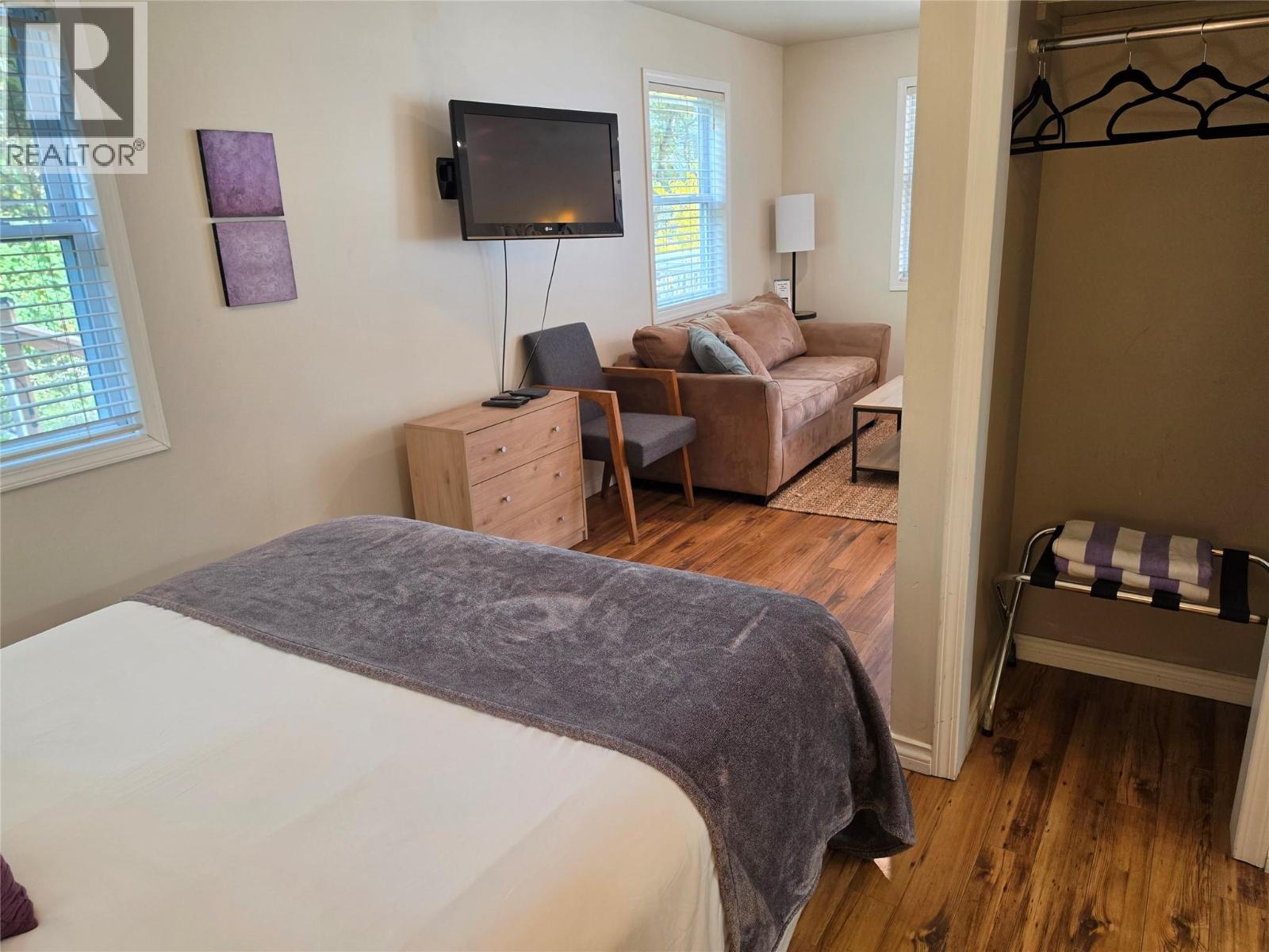 2340 3a Highway, Nelson, British Columbia  V1L 6K7 - Photo 82 - 10404033