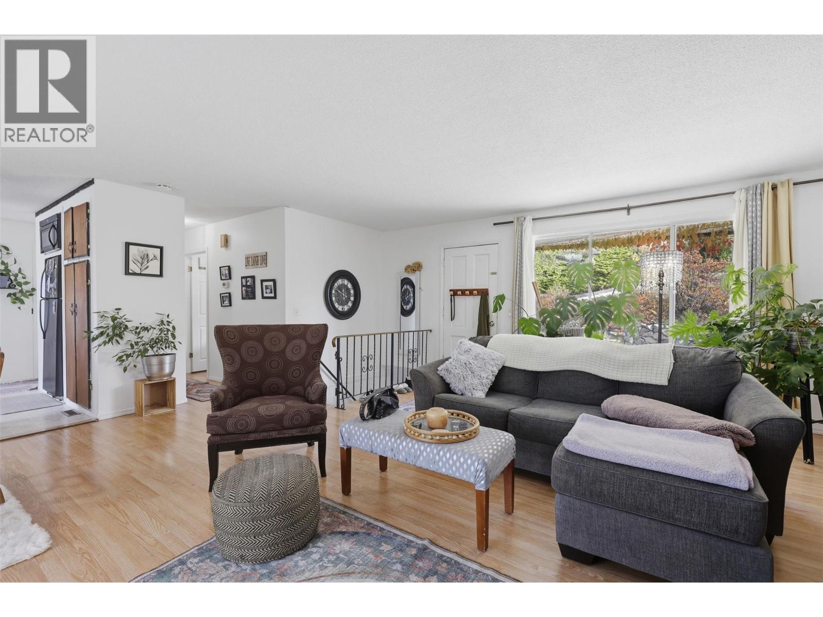 1237 Highridge Drive, Kamloops, British Columbia  V2C 5G5 - Photo 7 - 10403937