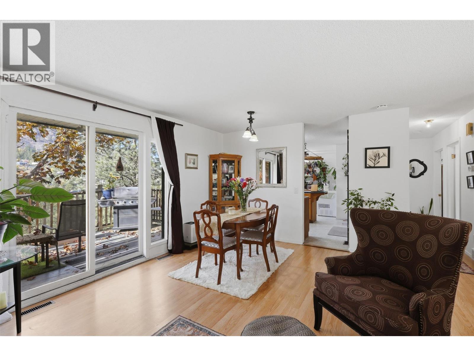 1237 Highridge Drive, Kamloops, British Columbia  V2C 5G5 - Photo 8 - 10403937