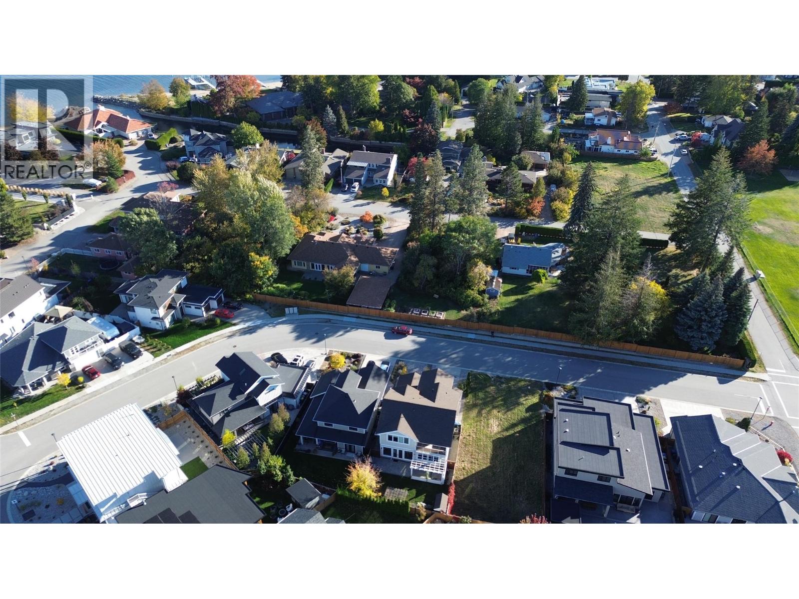 888 Johnson Street, Summerland, British Columbia  V0H 1Z9 - Photo 11 - 10404089
