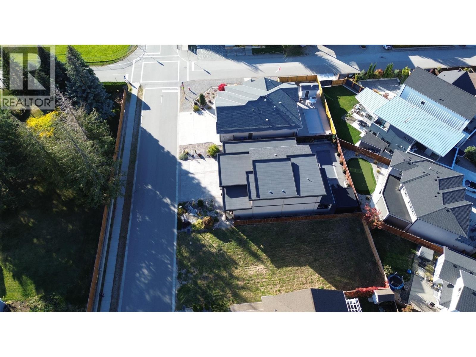 888 Johnson Street, Summerland, British Columbia  V0H 1Z9 - Photo 16 - 10404089