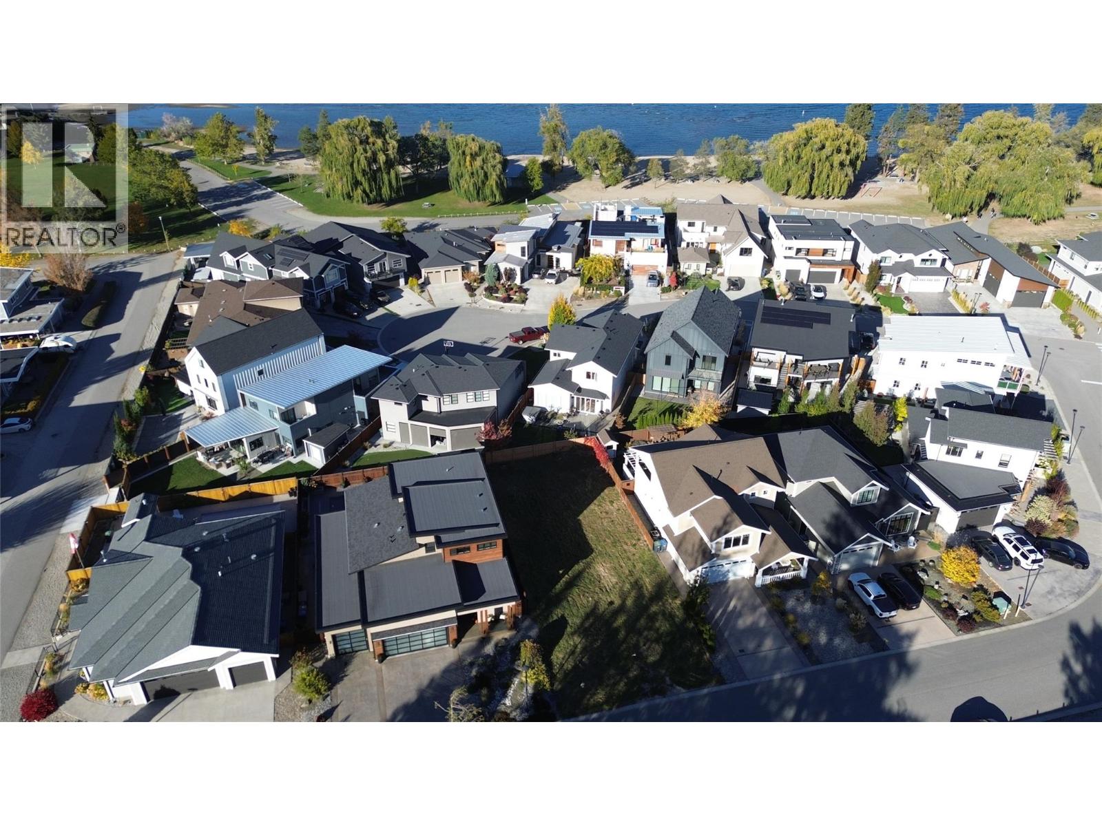 888 Johnson Street, Summerland, British Columbia  V0H 1Z9 - Photo 6 - 10404089