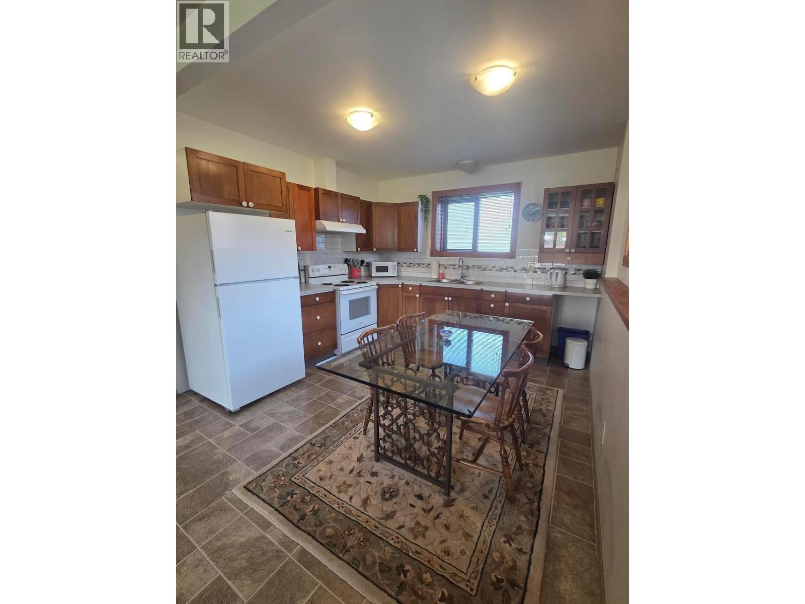 3486 Davy Road, Grand Forks, British Columbia  V0H 1H2 - Photo 5 - 10404109