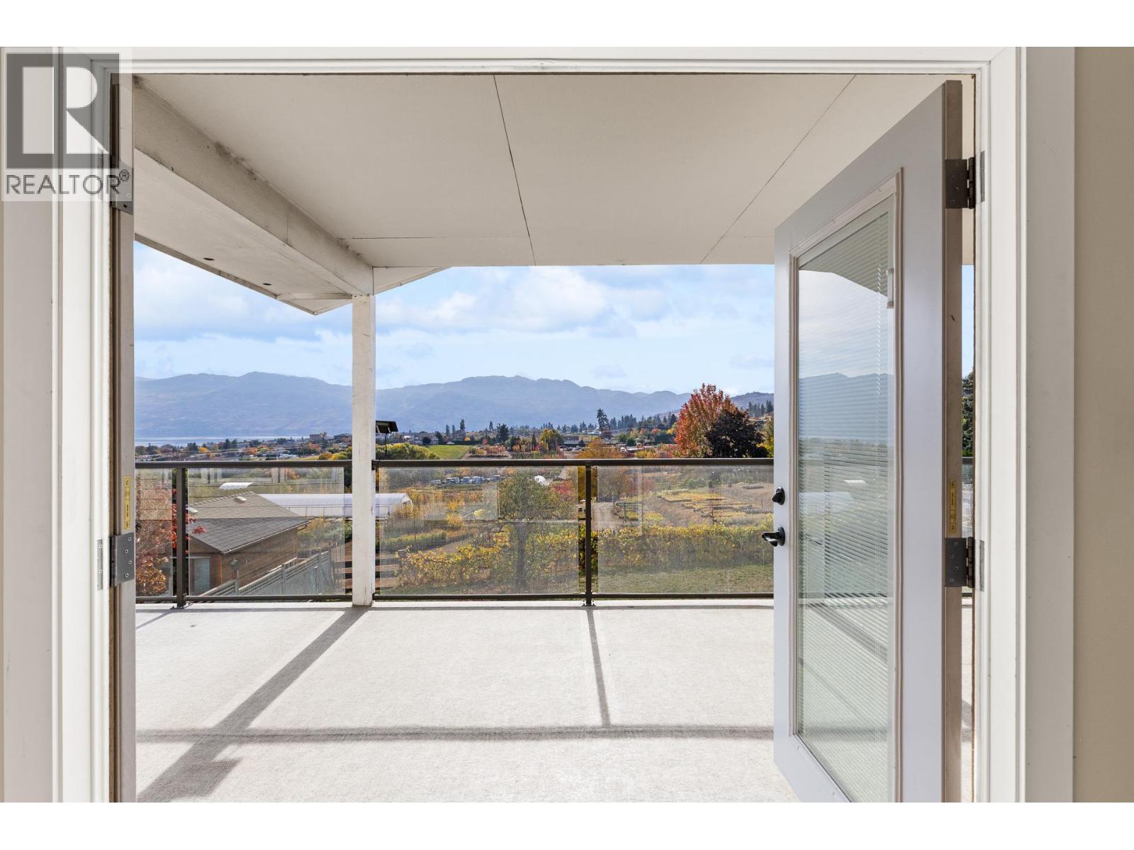 2582 Neufeld Crescent, West Kelowna, British Columbia  V4T 1P2 - Photo 1 - 10404061