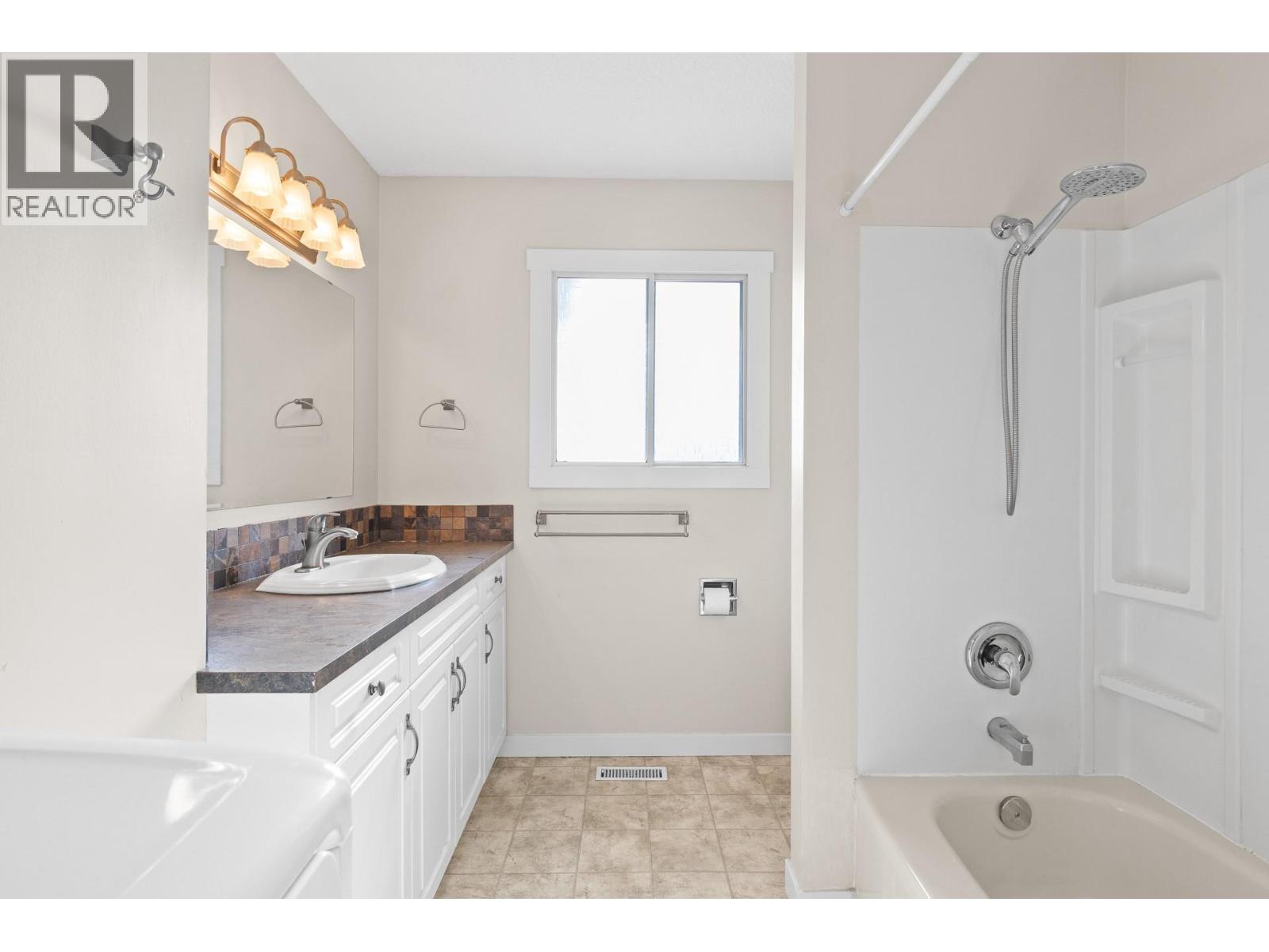 2582 Neufeld Crescent, West Kelowna, British Columbia  V4T 1P2 - Photo 21 - 10404061