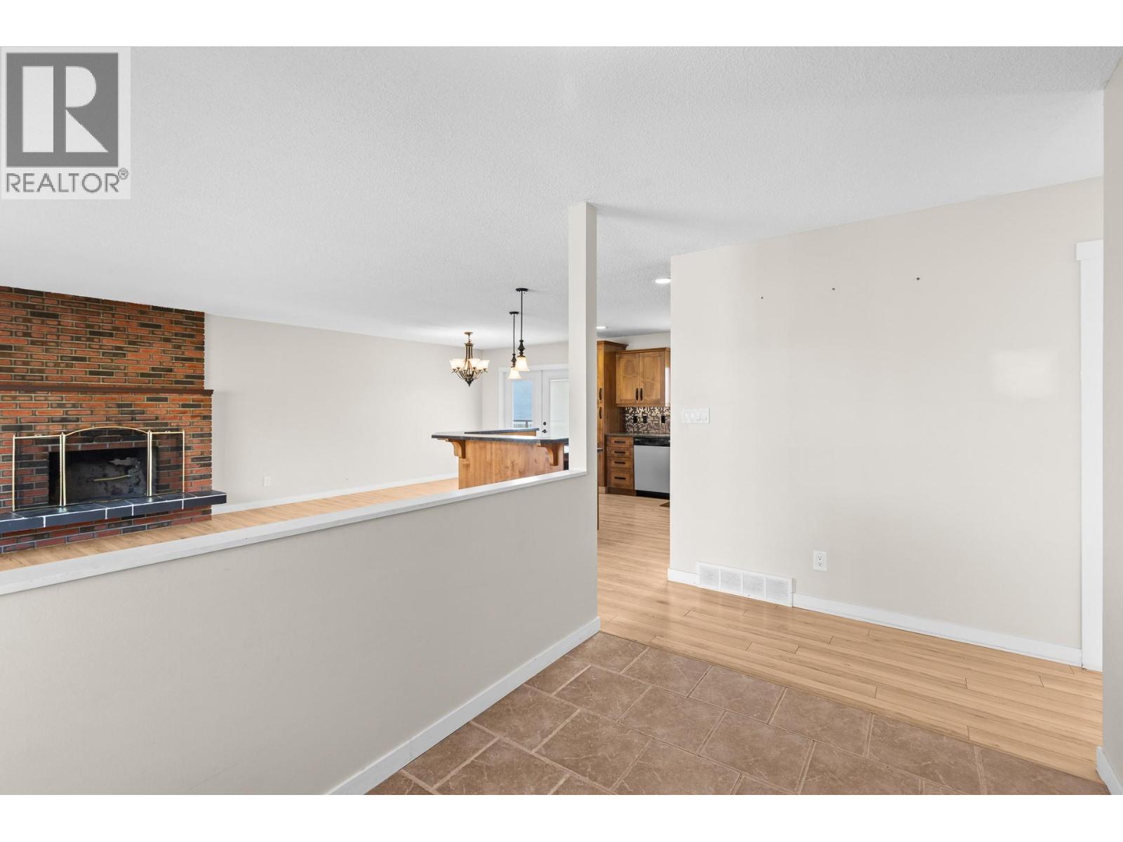 2582 Neufeld Crescent, West Kelowna, British Columbia  V4T 1P2 - Photo 5 - 10404061