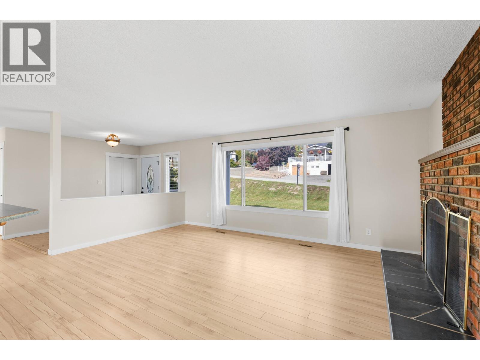 2582 Neufeld Crescent, West Kelowna, British Columbia  V4T 1P2 - Photo 8 - 10404061
