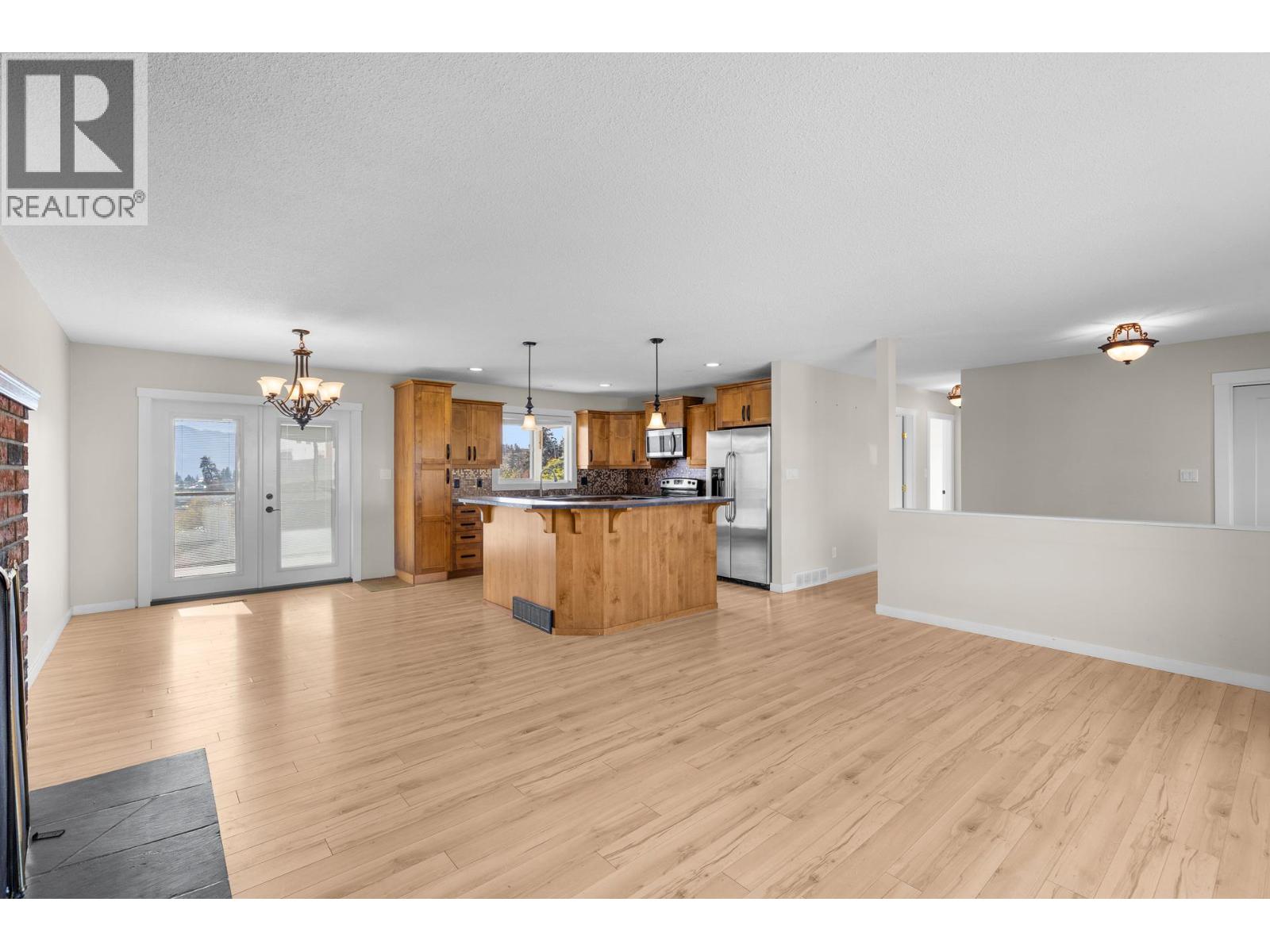 2582 Neufeld Crescent, West Kelowna, British Columbia  V4T 1P2 - Photo 9 - 10404061
