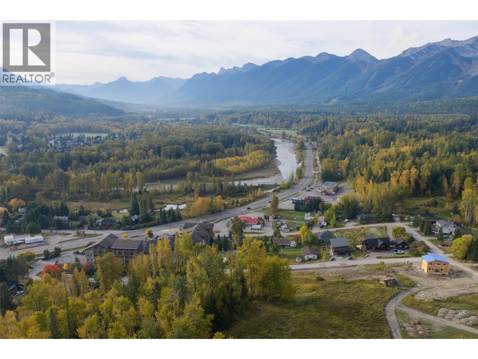 1653 Mcleod Avenue, Fernie, British Columbia  V0B 1M1 - Photo 15 - 10403964