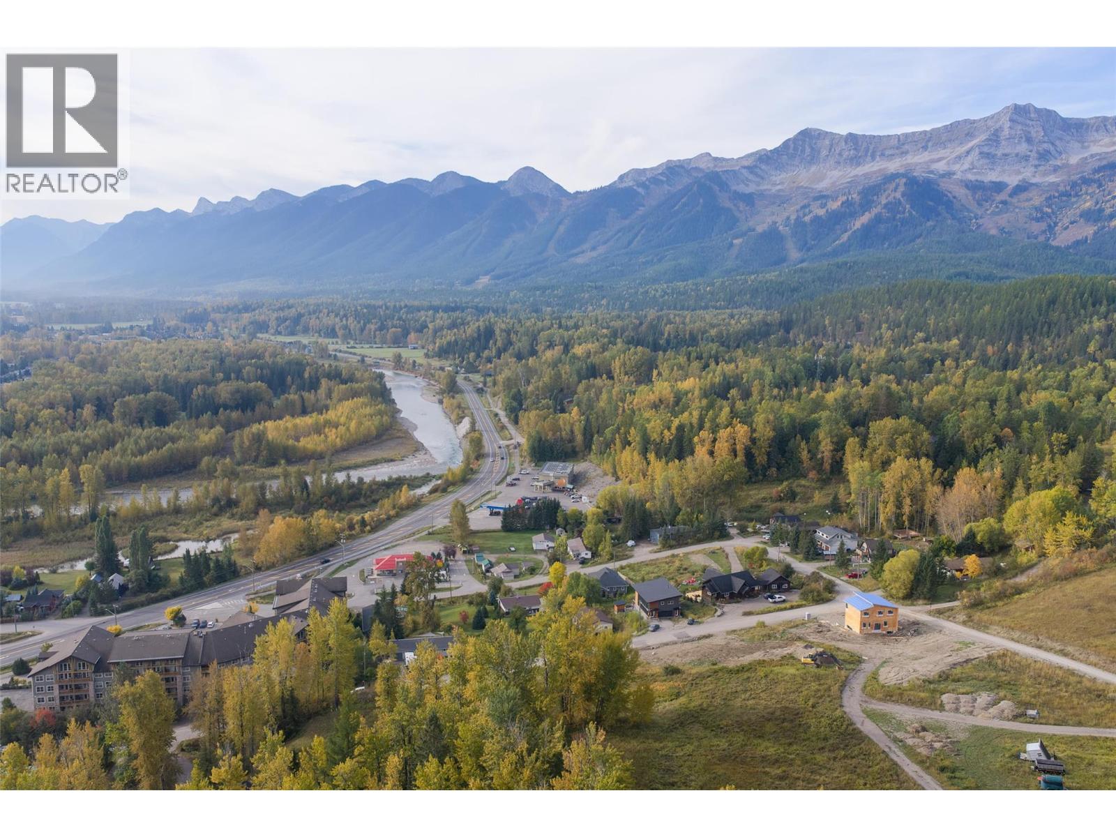 1653 Mcleod Avenue, Fernie, British Columbia  V0B 1M1 - Photo 16 - 10403964