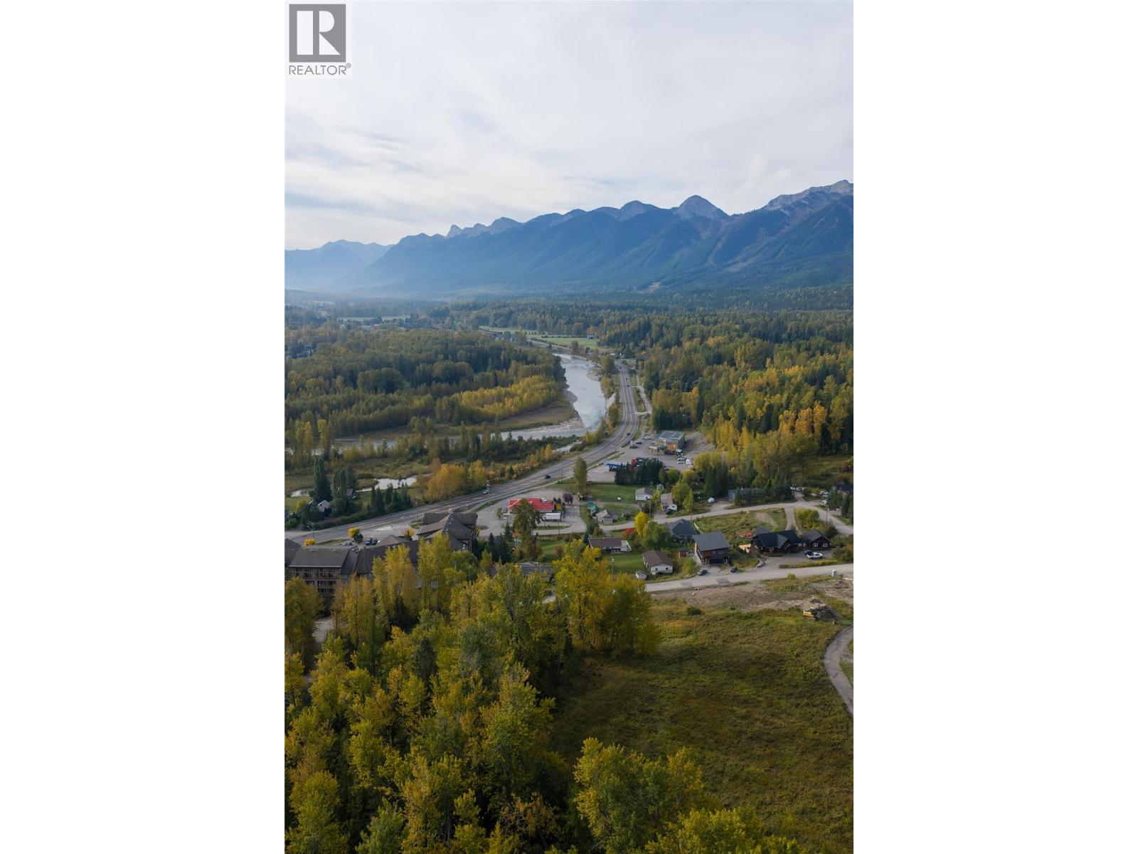 1653 Mcleod Avenue, Fernie, British Columbia  V0B 1M1 - Photo 17 - 10403964