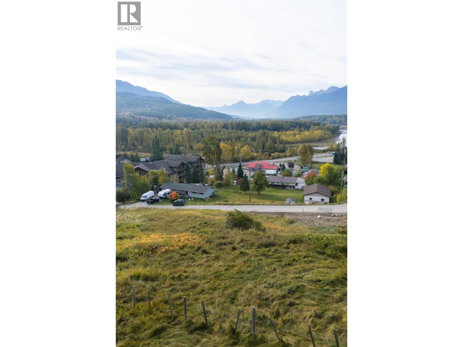 1653 Mcleod Avenue, Fernie, British Columbia  V0B 1M1 - Photo 30 - 10403964