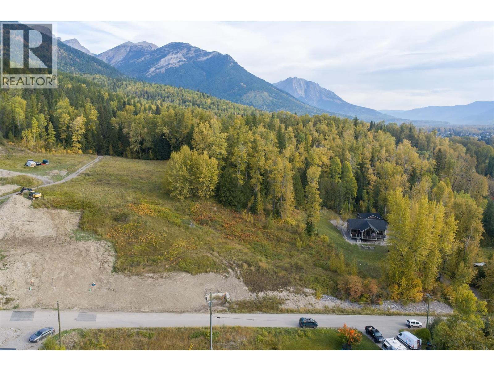 1653 Mcleod Avenue, Fernie, British Columbia  V0B 1M1 - Photo 36 - 10403964