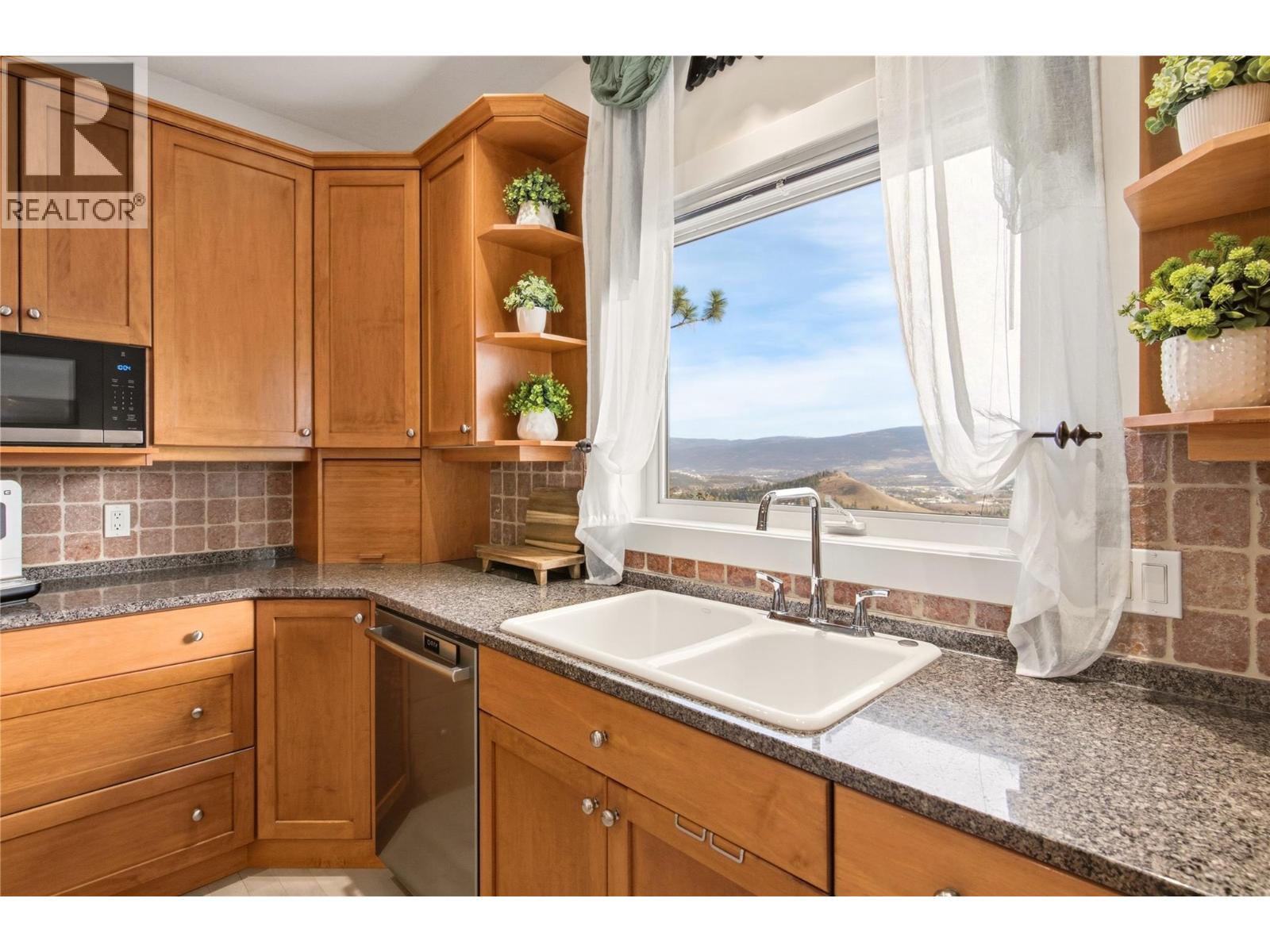 1030 Skeena Drive, Kelowna, British Columbia  V1V 2K7 - Photo 12 - 10403738