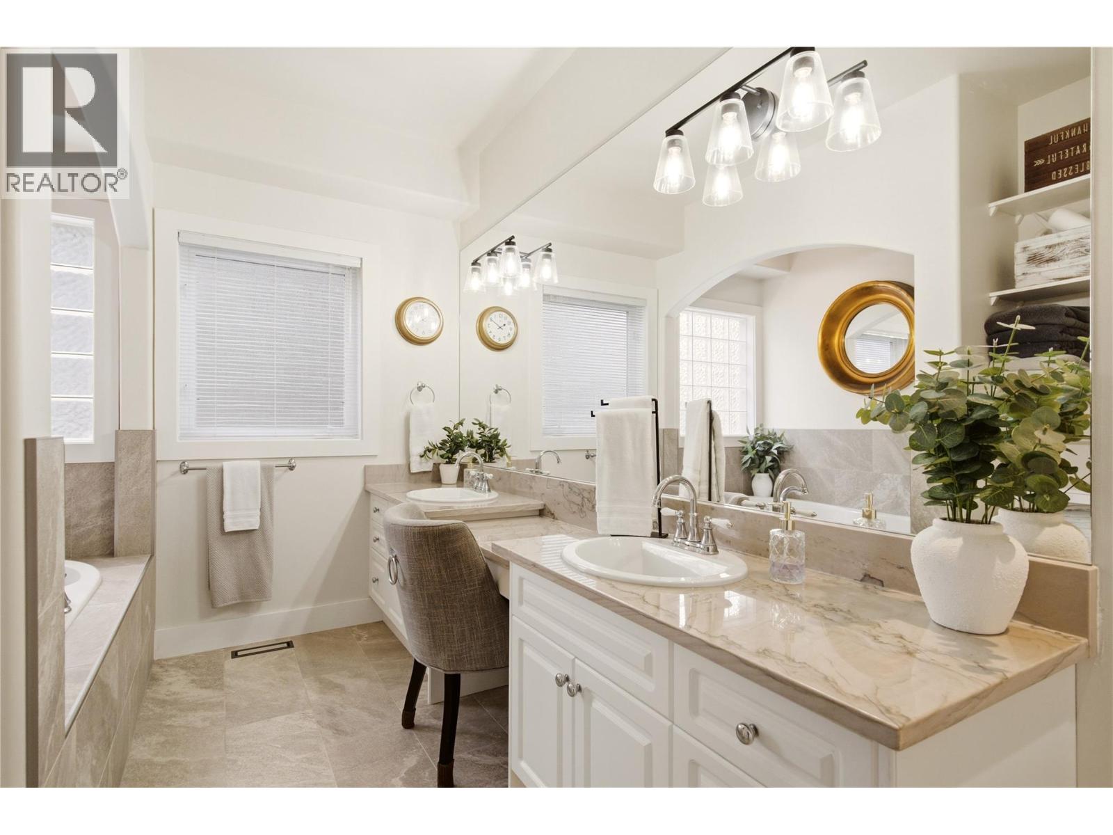 1030 Skeena Drive, Kelowna, British Columbia  V1V 2K7 - Photo 19 - 10403738