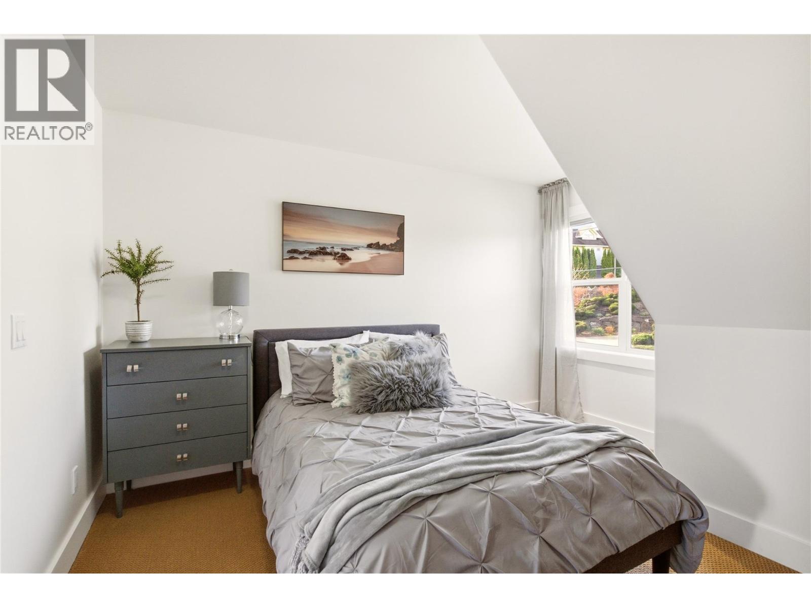 1030 Skeena Drive, Kelowna, British Columbia  V1V 2K7 - Photo 33 - 10403738