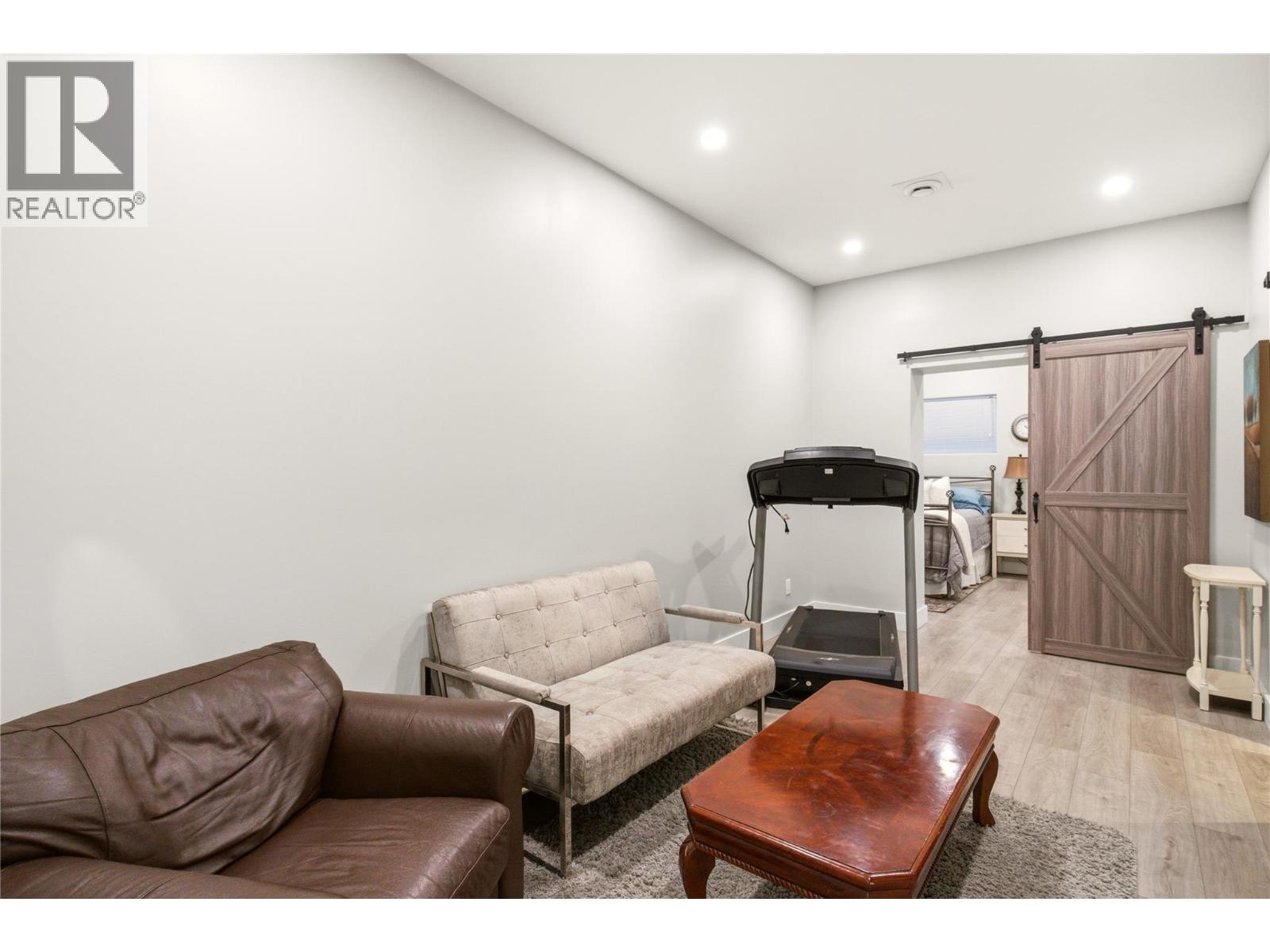 1030 Skeena Drive, Kelowna, British Columbia  V1V 2K7 - Photo 40 - 10403738