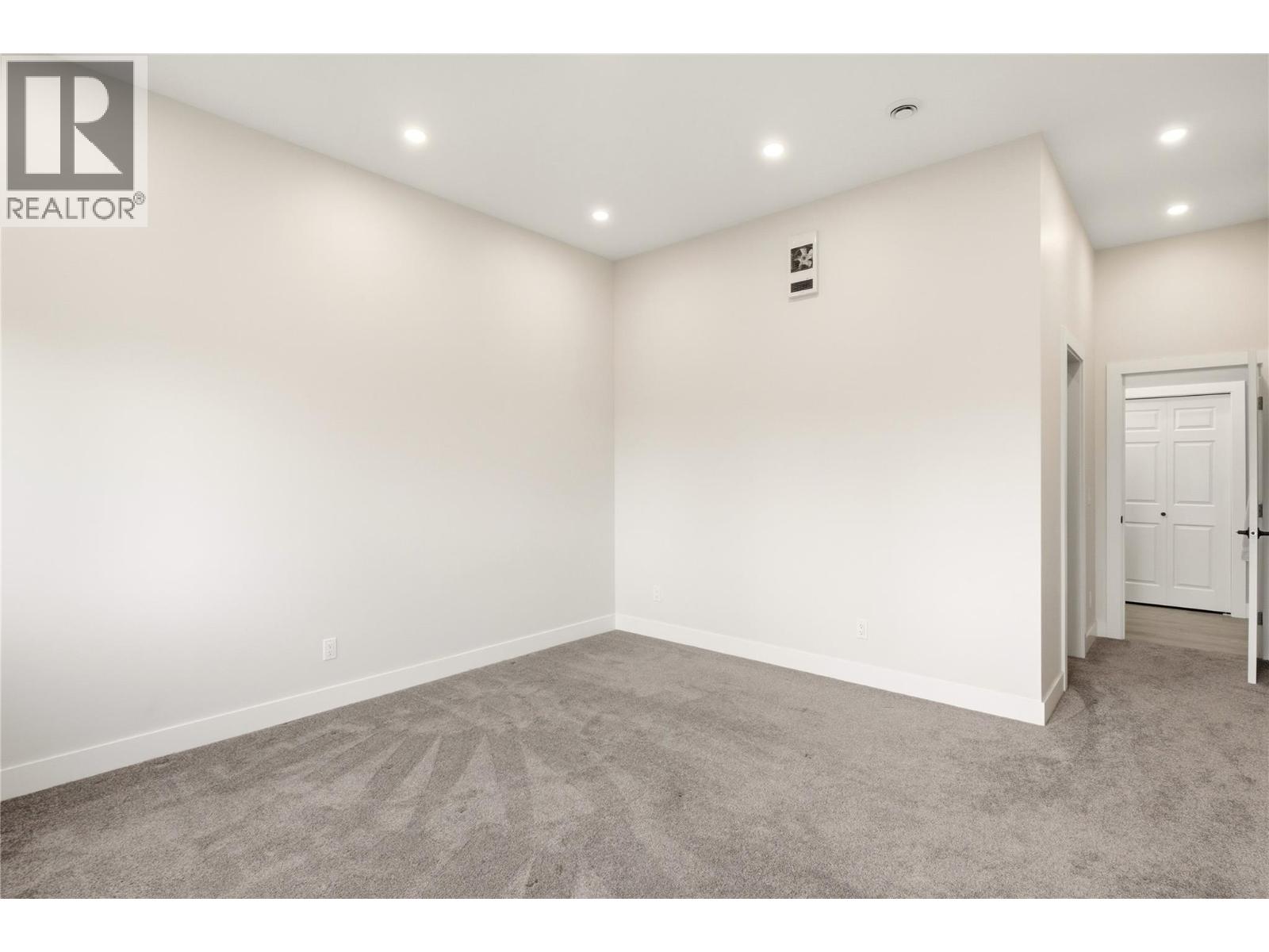 1030 Skeena Drive, Kelowna, British Columbia  V1V 2K7 - Photo 48 - 10403738