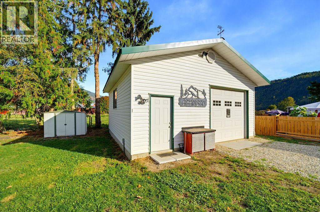 1230 Maclean Mcpherson Road, Sicamous, British Columbia  V0E 2V1 - Photo 35 - 10399603