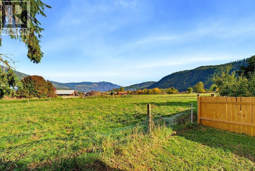 1230 Maclean Mcpherson Road, Sicamous, British Columbia  V0E 2V1 - Photo 40 - 10399603