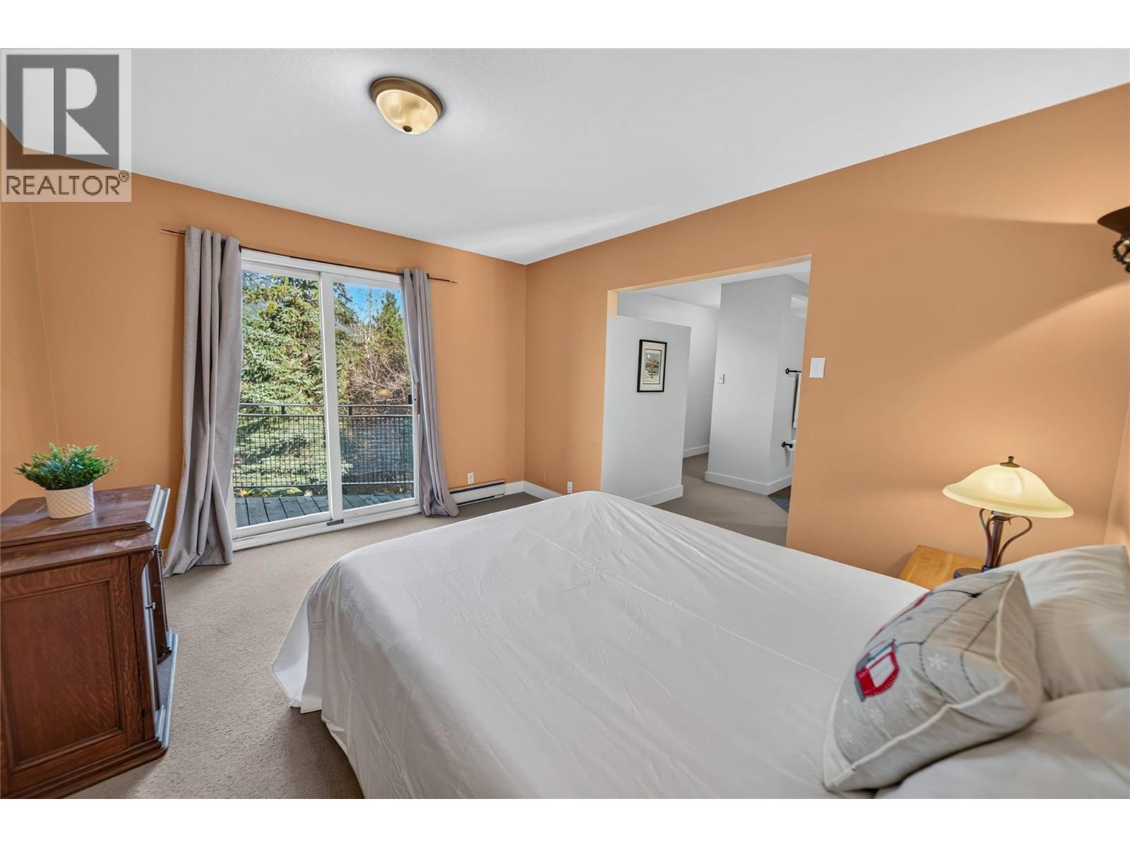 75 Ridgemont Drive, Fernie, British Columbia  V0B 1M2 - Photo 38 - 10403731