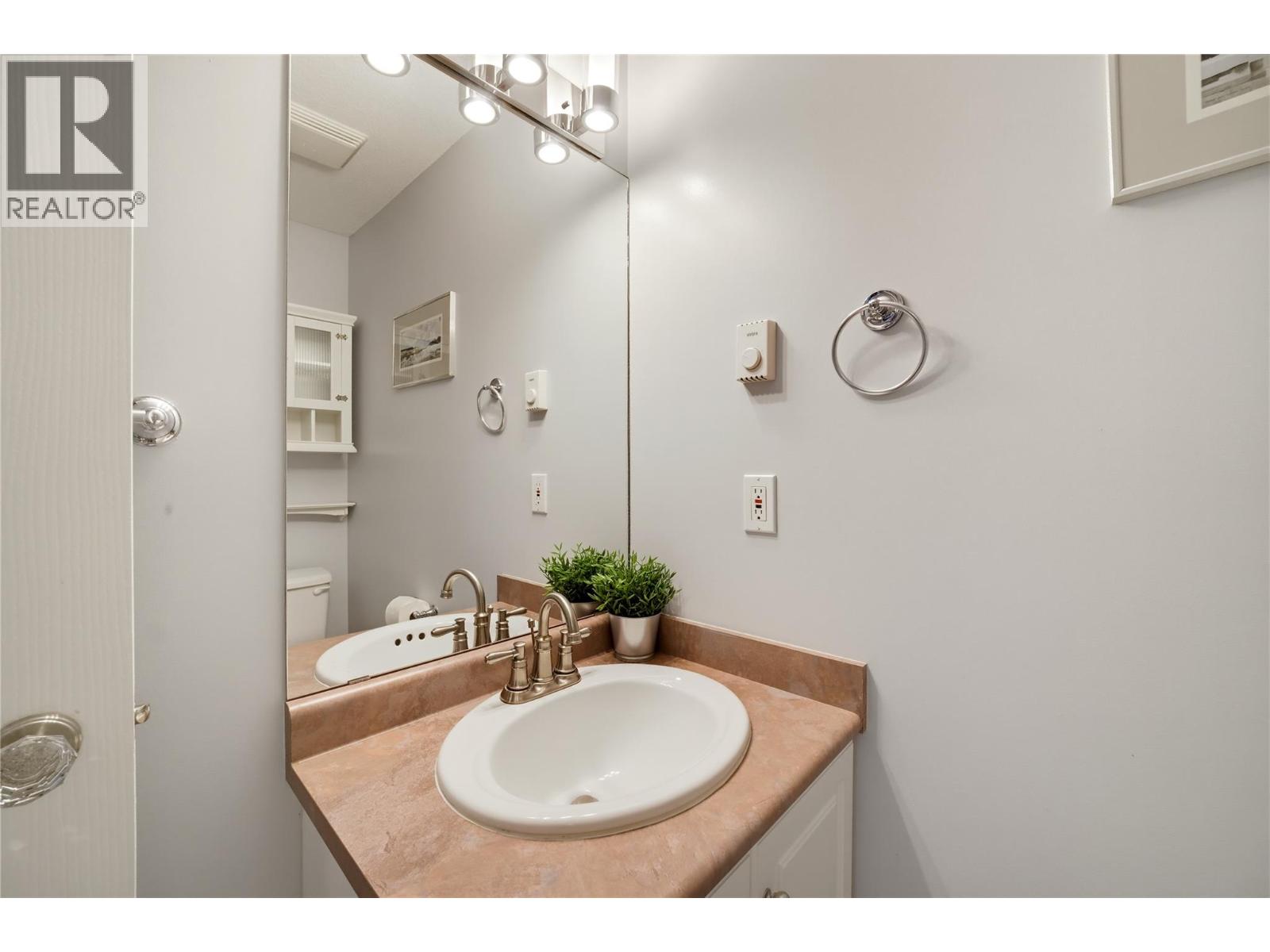 1002 Riverside Avenue Unit# 114, Sicamous, British Columbia  V0E 2V0 - Photo 29 - 10404038