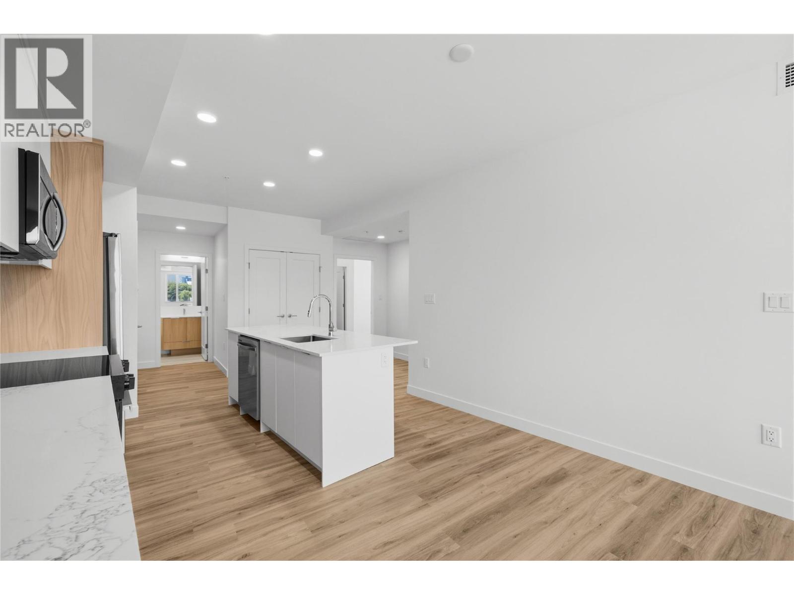 270 Riverside Drive Unit# 204, Penticton, British Columbia  V2A 5Y5 - Photo 11 - 10404014