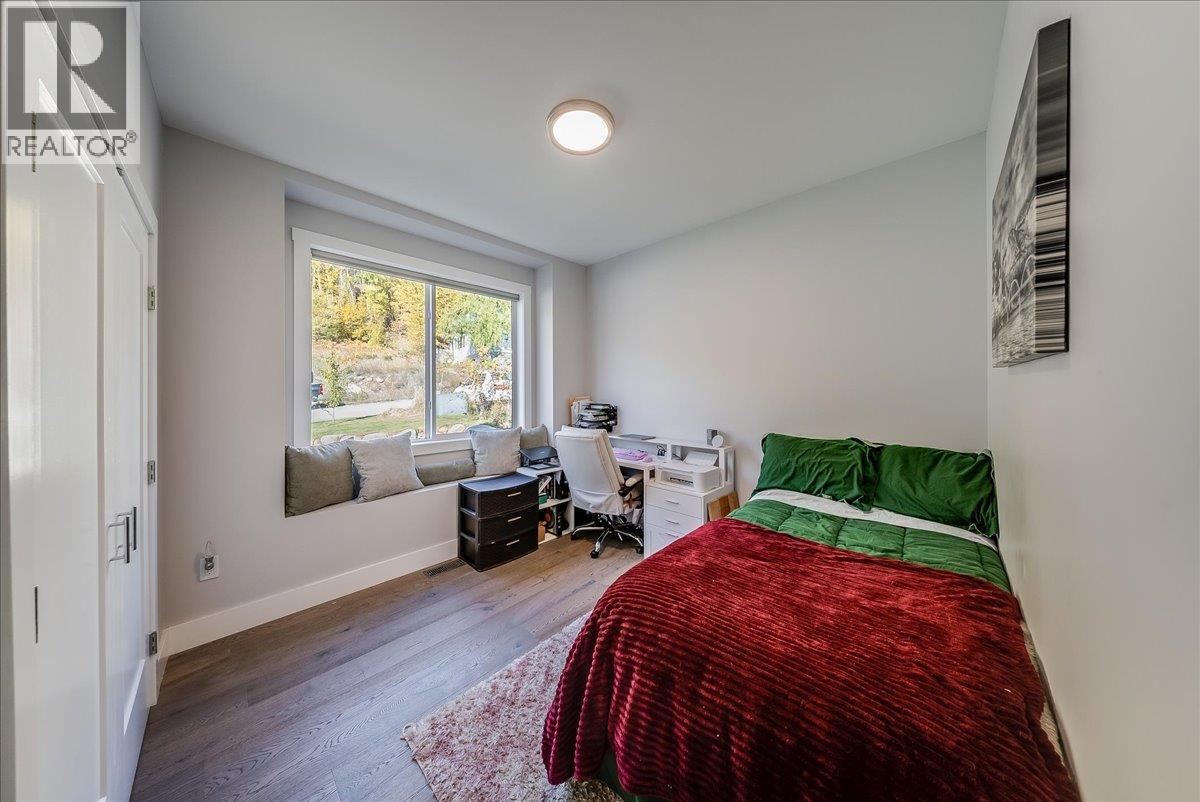 2440 Mcbride Street, Trail, British Columbia  V1R 3A6 - Photo 26 - 10403971