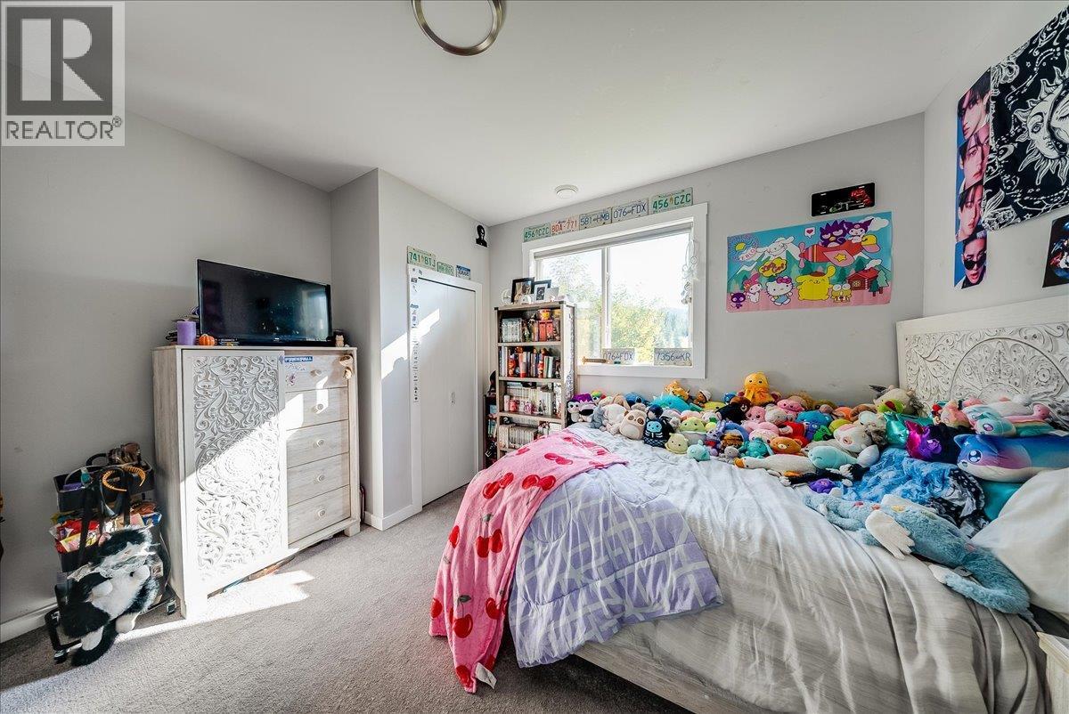 2440 Mcbride Street, Trail, British Columbia  V1R 3A6 - Photo 44 - 10403971