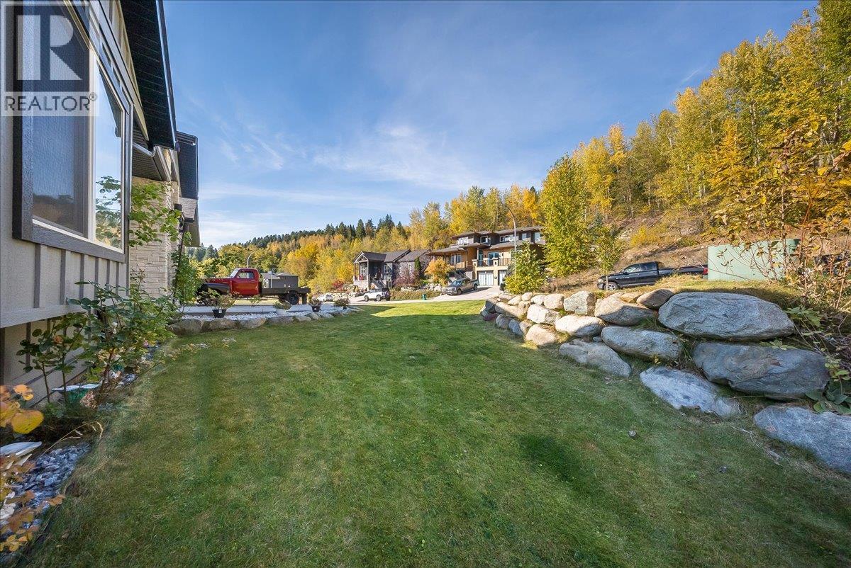 2440 Mcbride Street, Trail, British Columbia  V1R 3A6 - Photo 53 - 10403971