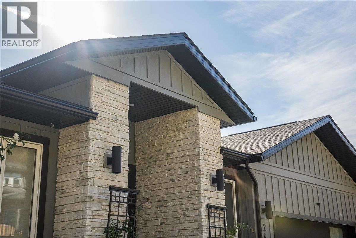 2440 Mcbride Street, Trail, British Columbia  V1R 3A6 - Photo 60 - 10403971