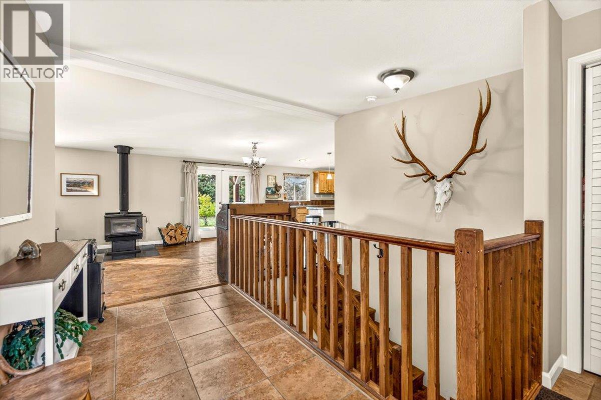 7321 George Road, Jaffray, British Columbia  V0B 1T0 - Photo 12 - 10404047