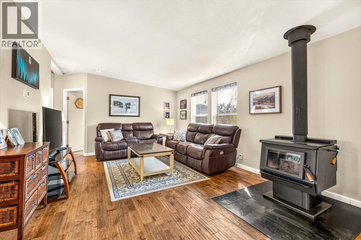 7321 George Road, Jaffray, British Columbia  V0B 1T0 - Photo 15 - 10404047