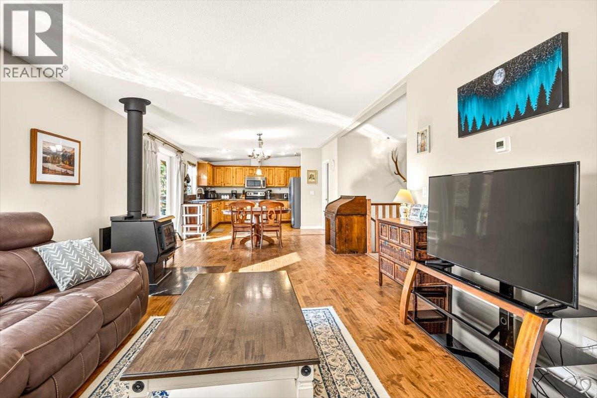 7321 George Road, Jaffray, British Columbia  V0B 1T0 - Photo 19 - 10404047