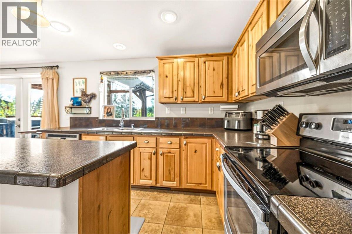 7321 George Road, Jaffray, British Columbia  V0B 1T0 - Photo 28 - 10404047